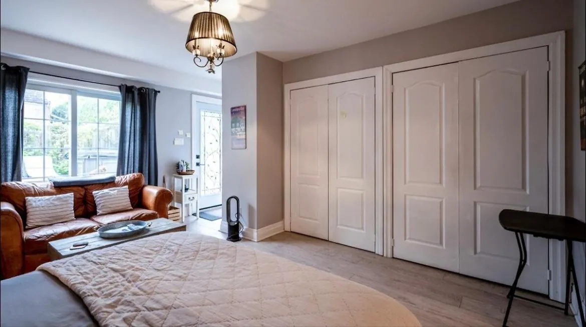 Downtown Studio In Leslieville With Hot Tub Hotel Toronto